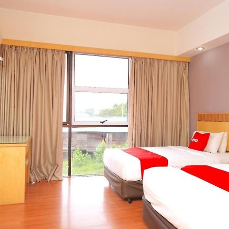 Oyo 89866 Houz Inn Bintulu Exteriör bild