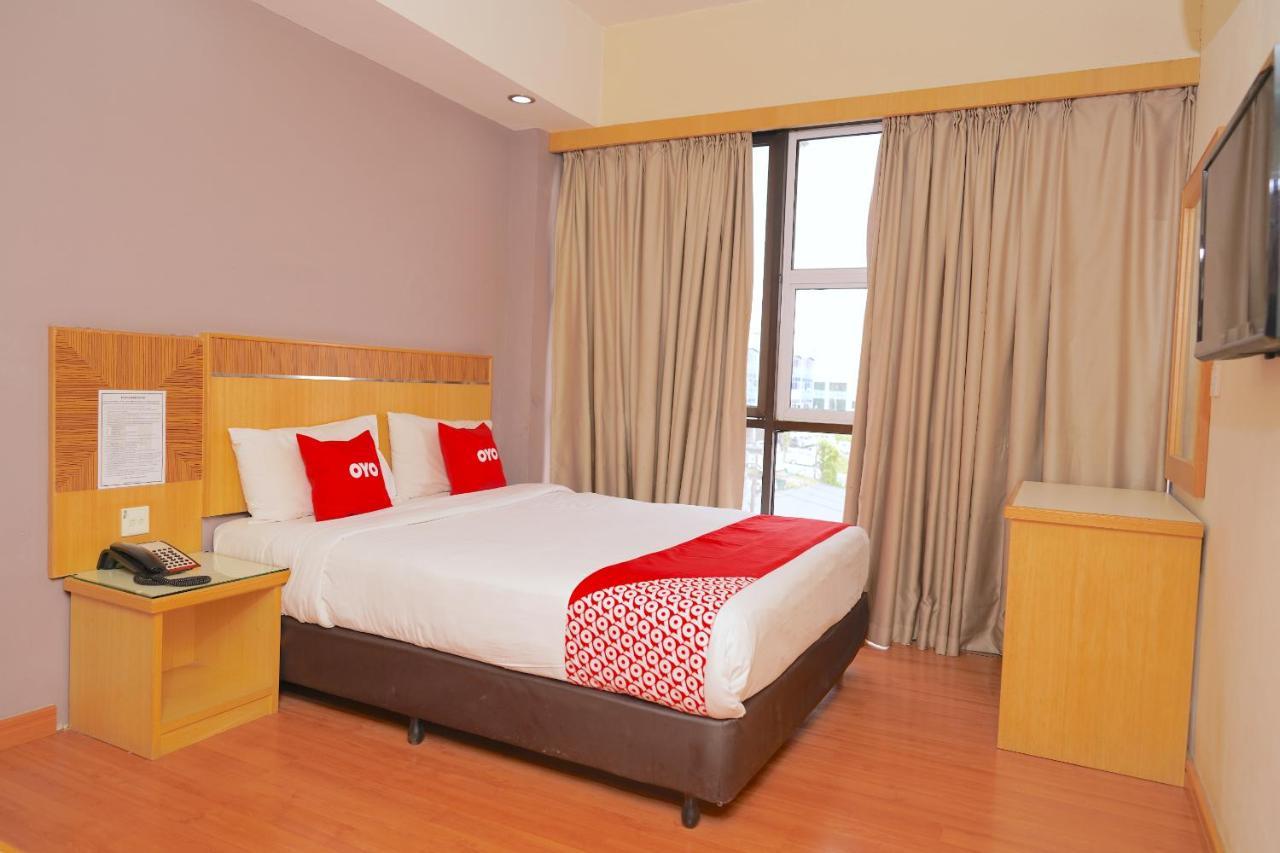 Oyo 89866 Houz Inn Bintulu Exteriör bild