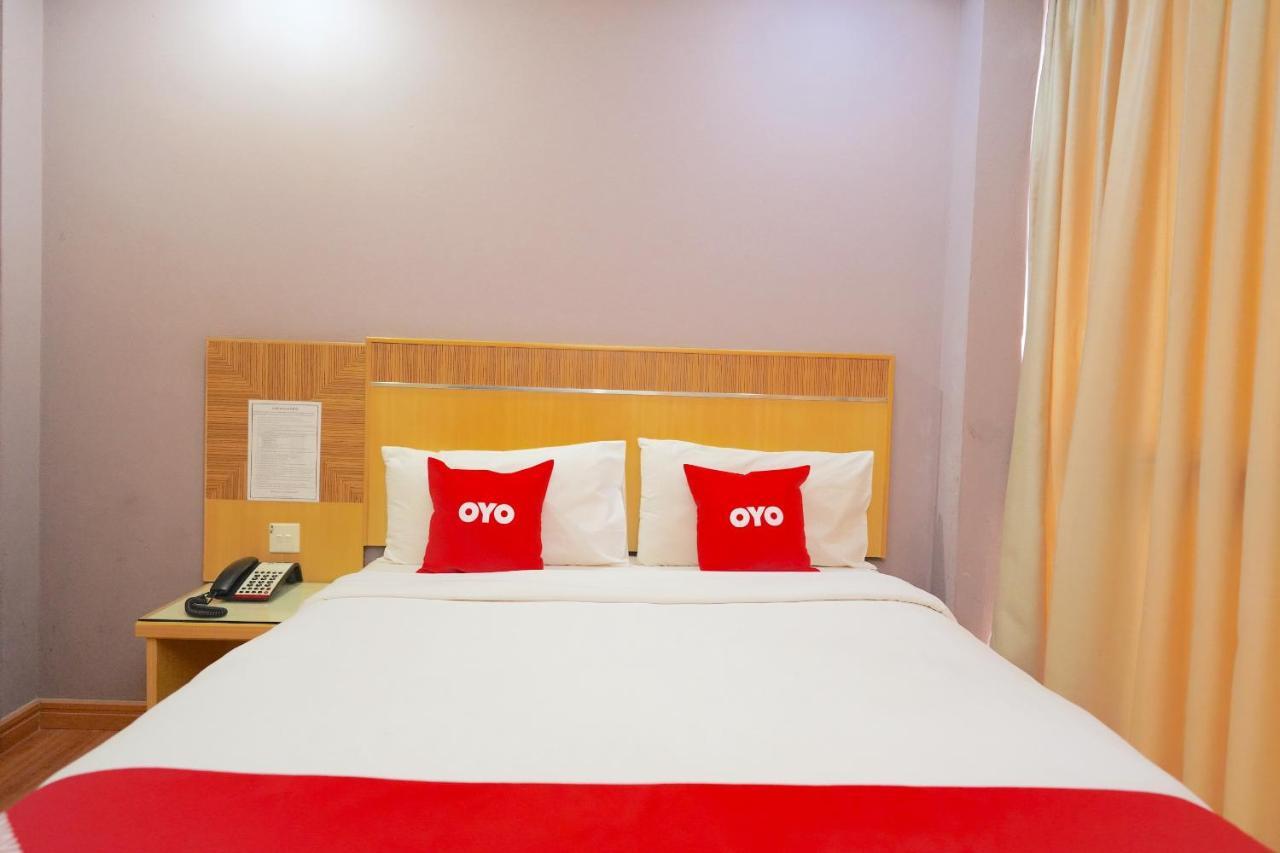 Oyo 89866 Houz Inn Bintulu Exteriör bild