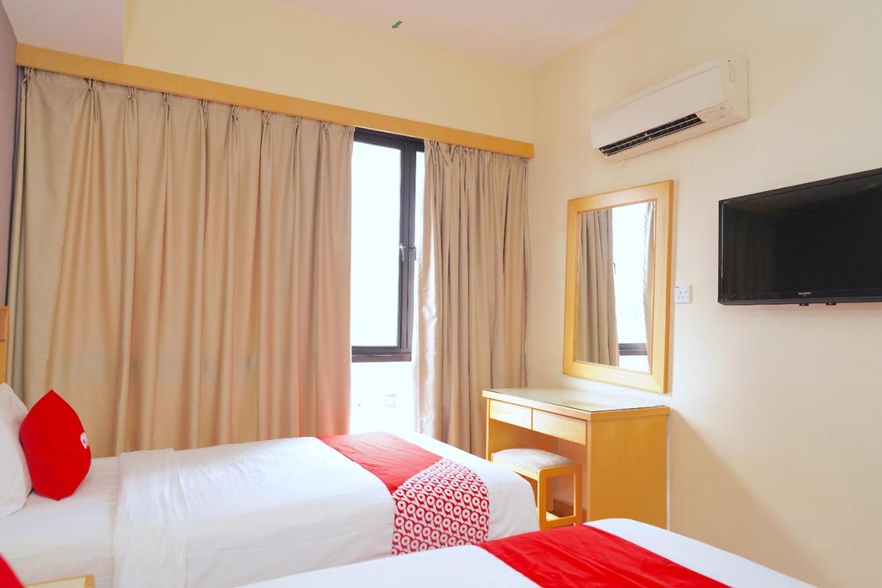 Oyo 89866 Houz Inn Bintulu Exteriör bild